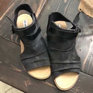 Not Rated Sandals..Size 7.5